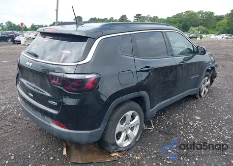 2018 Jeep Compass Latitude 4X4 from USA, damaged, VIN 3C4NJDBB9JT245408